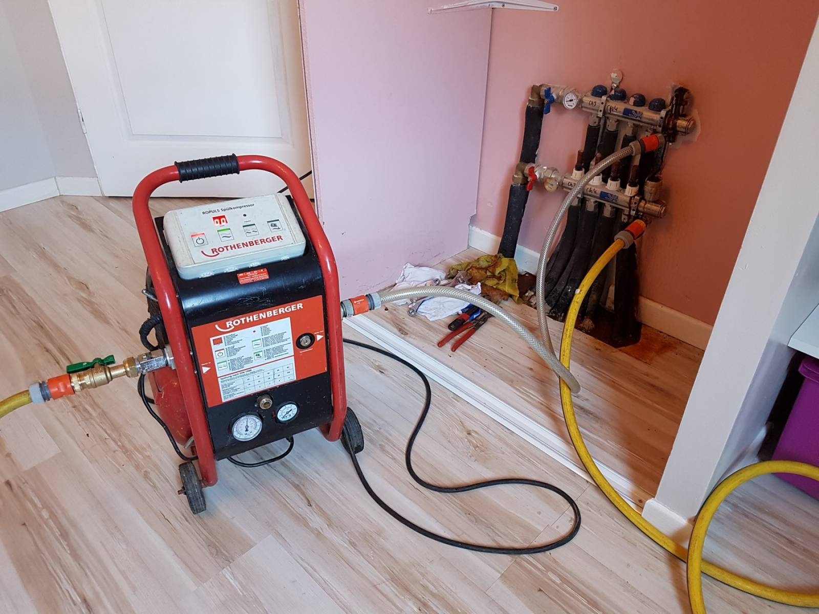 İnkılap Vaillant Hermetik Şofben Kombi Bakımı